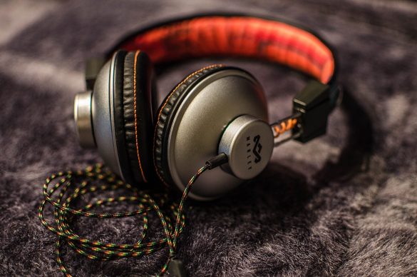 headphones 2